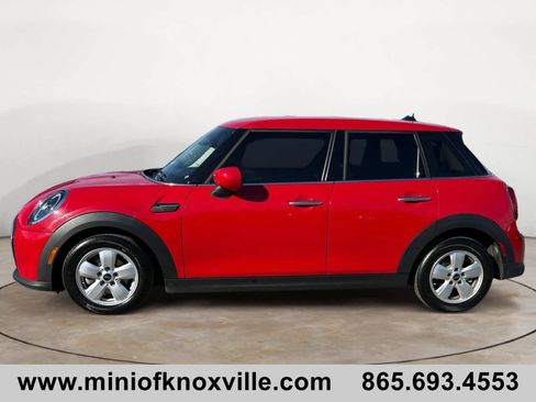 Used 2024 MINI Cooper 4-Door Hardtop image 6