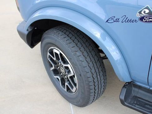 New 2025 Ford Bronco Outer Banks image 5