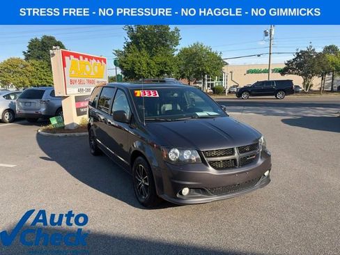 Used 2018 Dodge Grand Caravan GT FWD image 28