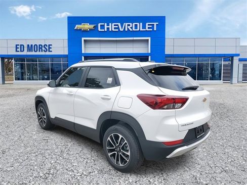 New 2026 Chevrolet TrailBlazer LT w/ Convenience Package image 2