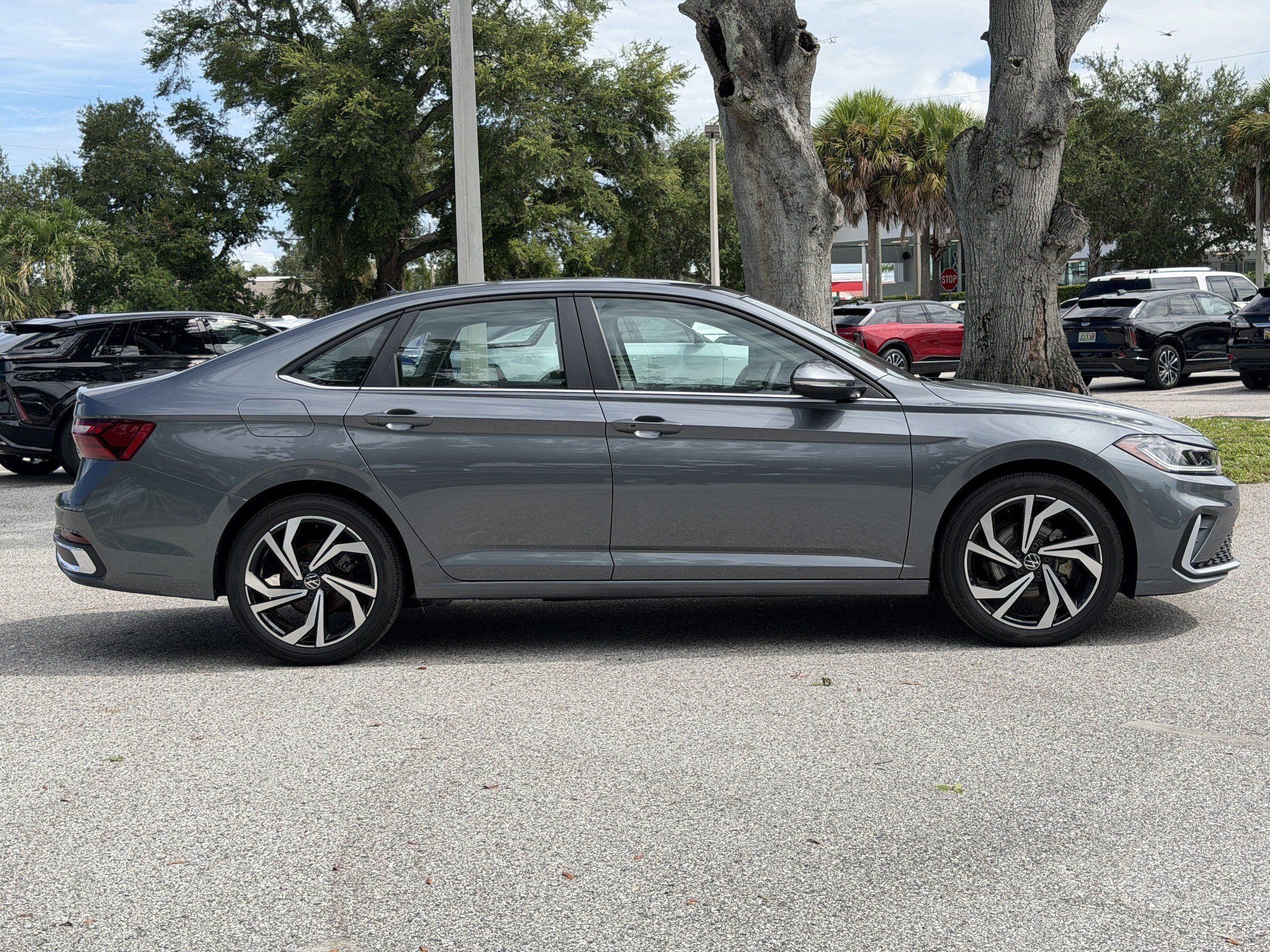 New 2026 Volkswagen Jetta SEL FWD image 8