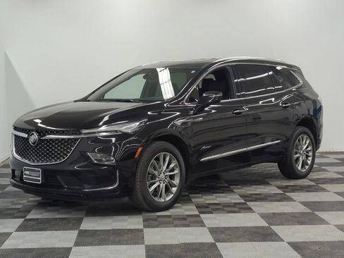 Used 2023 Buick Enclave Avenir w/ Avenir Technology Package AWD/4WD image 3