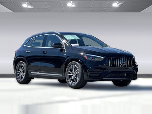 New 2026 Mercedes-Benz GLA 35 AMG 4MATIC image 6