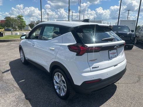 New 2027 Chevrolet Bolt LT FWD image 5