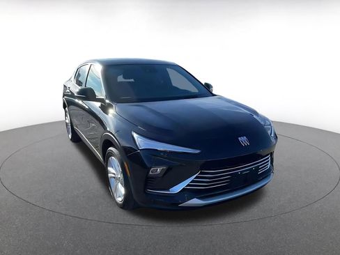 Used 2025 Buick Envista Preferred image 3