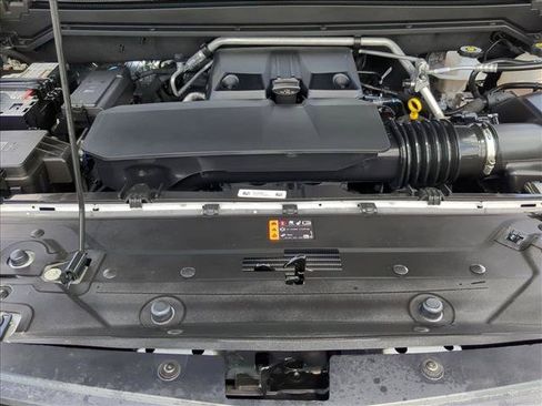Used 2025 Chevrolet Colorado LT w/ Advanced Trailering Package RWD image 23