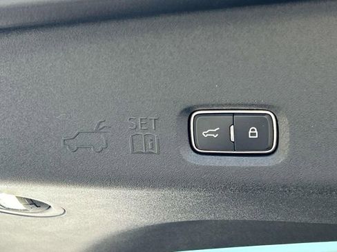 New 2026 Lincoln Navigator L Black Label image 13