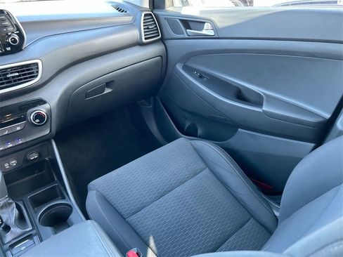 Used 2019 Hyundai Tucson SE image 15