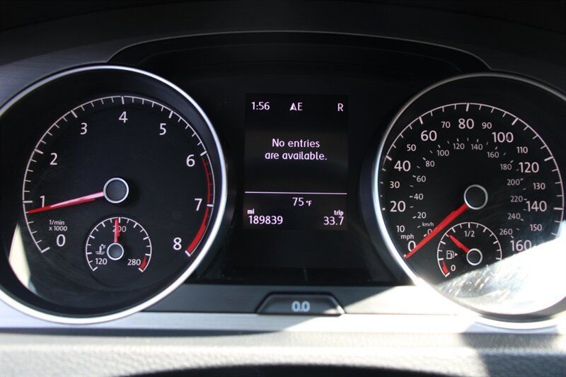 Used 2016 Volkswagen Golf S FWD image 7
