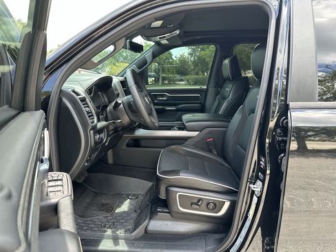 Used 2025 RAM 1500 Laramie w/ Advanced Safety Group II AWD/4WD image 10