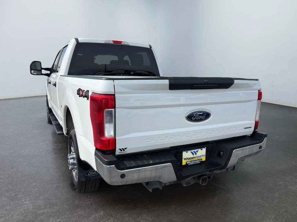 Used 2019 Ford F250 XLT w/ XLT Value Package AWD/4WD image 3