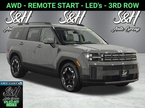Used 2025 Hyundai Santa Fe SEL AWD/4WD image 1