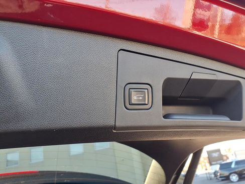 Certified 2023 Cadillac XT4 Luxury w/ Cold Weather Package image 15