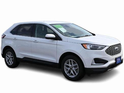 Certified 2024 Ford Edge SEL image 3