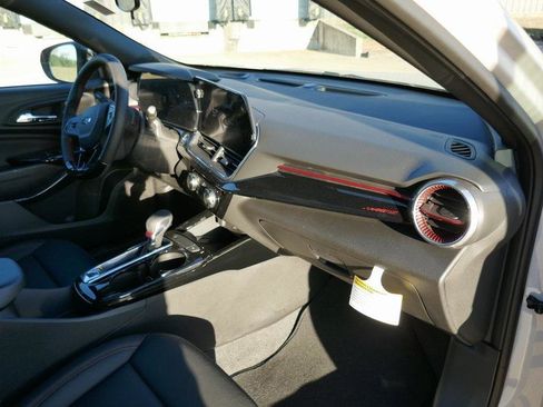 New 2026 Chevrolet Trax RS w/ Sunroof Package image 9