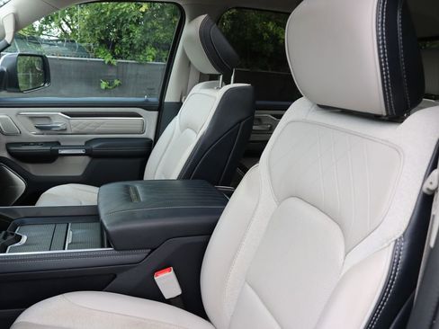 Used 2024 RAM 1500 Limited image 15