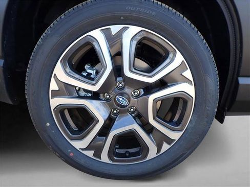 New 2025 Subaru Ascent Limited image 7