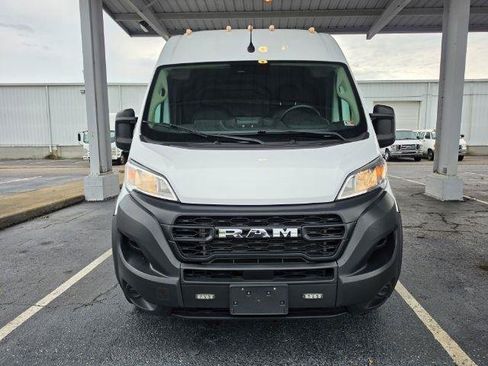 Used 2023 RAM ProMaster 2500 FWD image 3