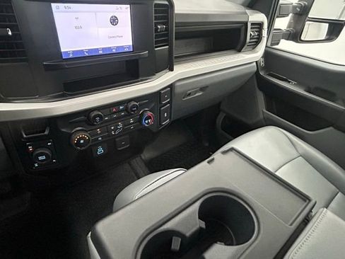 Used 2025 Ford F250 XL w/ XL Chrome Package image 24