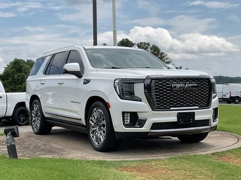 Used 2023 GMC Yukon Denali Ultimate AWD/4WD image 1
