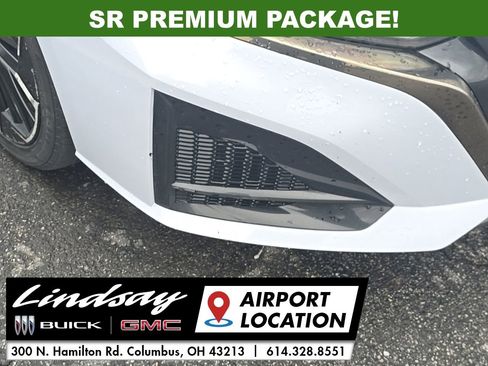 Used 2023 Nissan Altima 2.5 SR w/ SR Premium Package image 3