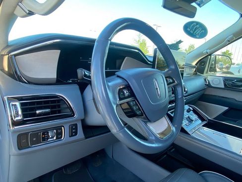 Used 2022 Lincoln Navigator Black Label AWD/4WD image 9