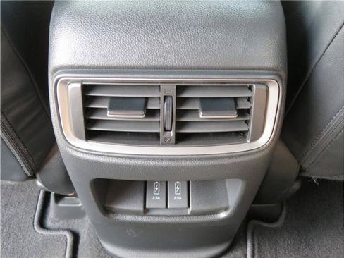 Used 2021 Honda CR-V Touring image 9