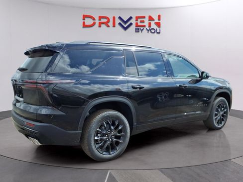 New 2026 Chevrolet Traverse LT image 5