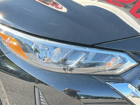 Certified 2024 Nissan Sentra SV w/ All-Weather Package FWD image 4