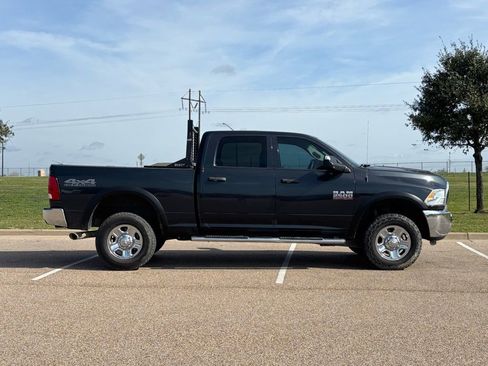 Used 2017 RAM 2500 Tradesman w/ Chrome Appearance Group image 4