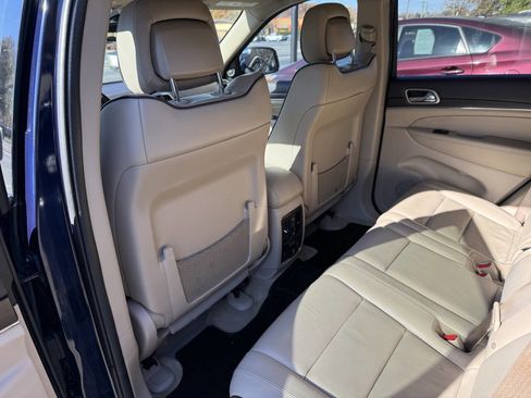 Used 2015 Jeep Grand Cherokee Overland image 9