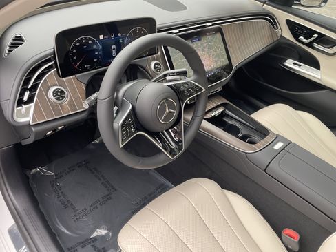 New 2026 Mercedes-Benz E 350 E 350 4MATIC Sedan image 19