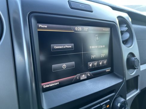 Used 2014 Ford F150 Raptor w/ Equipment Group 801A Luxury image 20