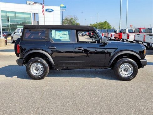 New 2025 Ford Bronco 4-Door AWD/4WD image 46