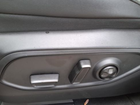 New 2025 Jeep Grand Cherokee L Altitude image 11