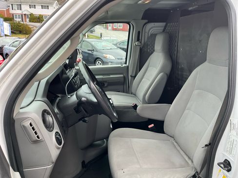 Used 2013 Ford E-250 and Econoline 250 w/ Commercial Cargo Van Pkg image 20