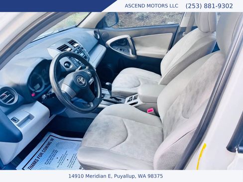 Used 2011 Toyota RAV4 4WD image 9