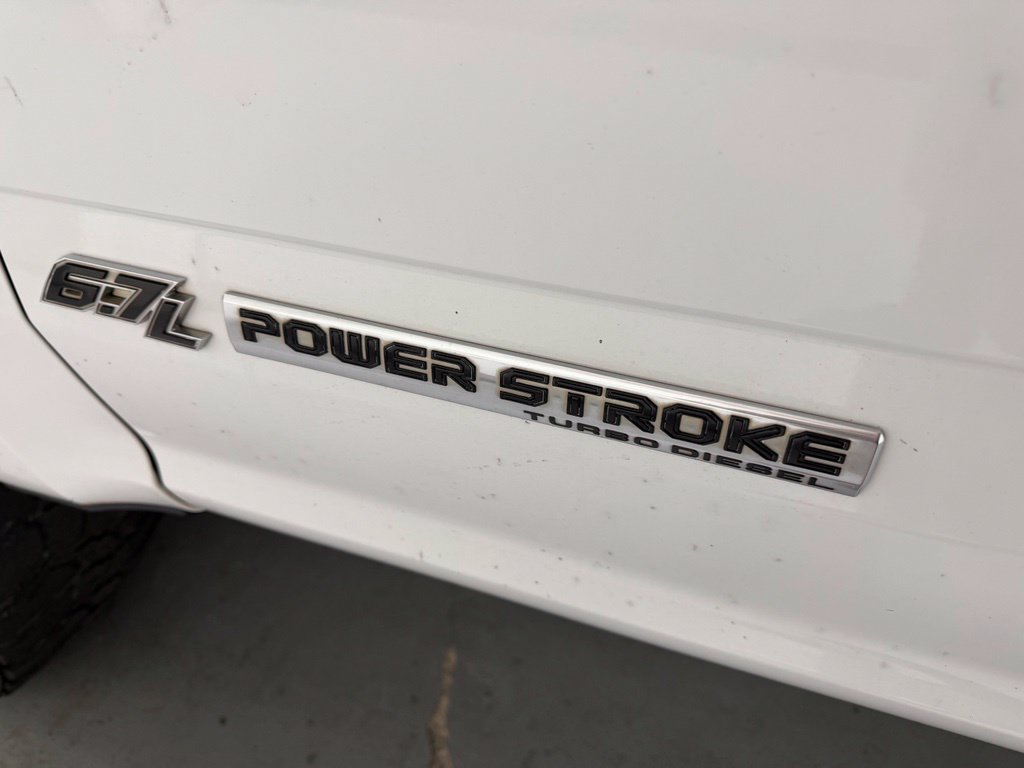 Used 2018 Ford F250 XLT w/ XLT Premium Package AWD/4WD image 4