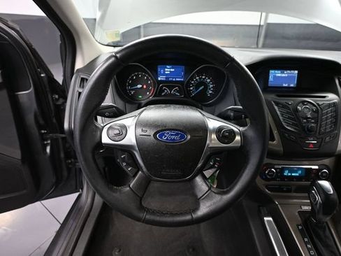 Used 2012 Ford Focus SEL FWD image 23