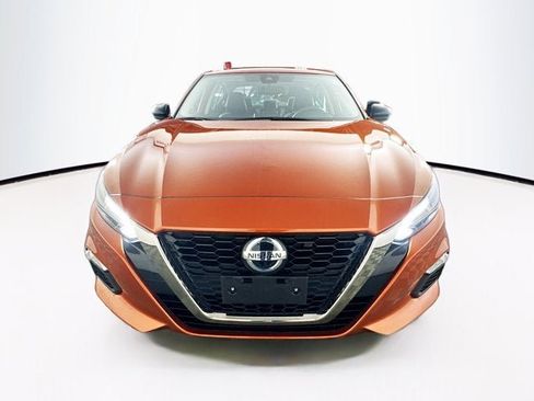 Certified 2022 Nissan Altima 2.5 SR image 2