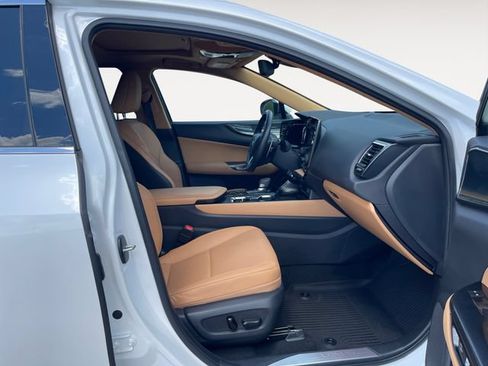 Used 2024 Lexus NX 350h AWD image 15