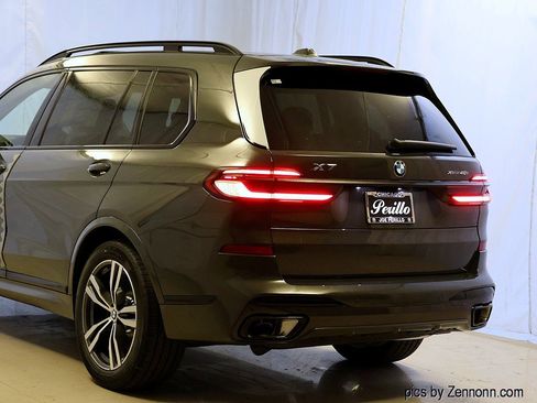 Used 2027 BMW X7 xDrive40i w/ Executive Package AWD/4WD image 8