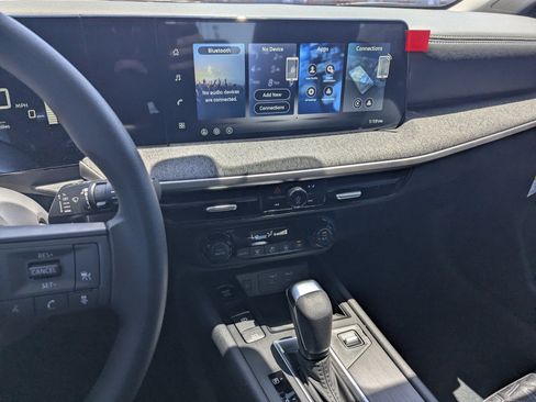 New 2026 Nissan Kicks SV w/ Interior Electronics Package FWD image 10