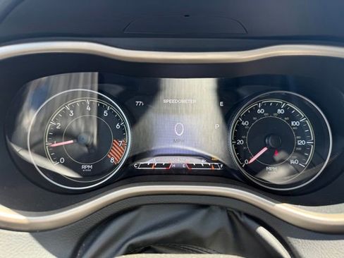 Used 2014 Jeep Cherokee Limited AWD/4WD image 15
