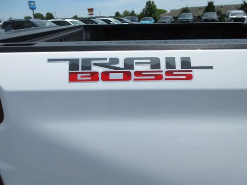 New 2026 Chevrolet Silverado 1500 LT Trail Boss w/ Convenience Package II AWD/4WD image 11