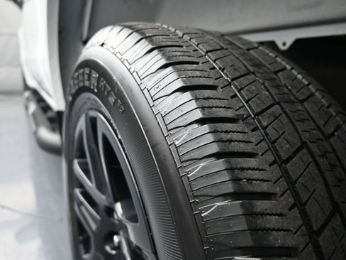 Used 2023 Chevrolet Silverado 1500 Custom w/ Rally Edition image 32