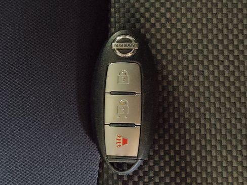Used 2017 Nissan Pathfinder S FWD image 32