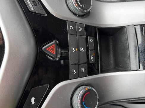 Used 2015 Chevrolet Cruze LT w/ Technology Package image 47