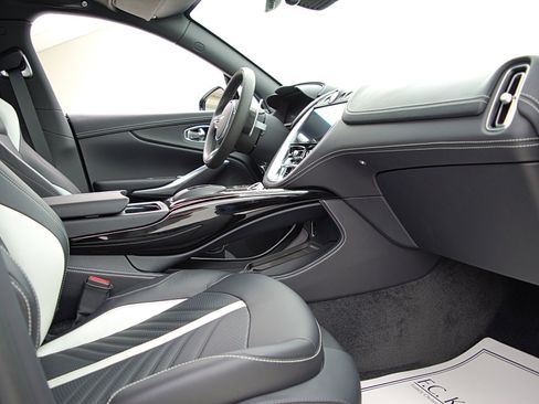 Used 2023 Aston Martin DBX 707 AWD/4WD image 50
