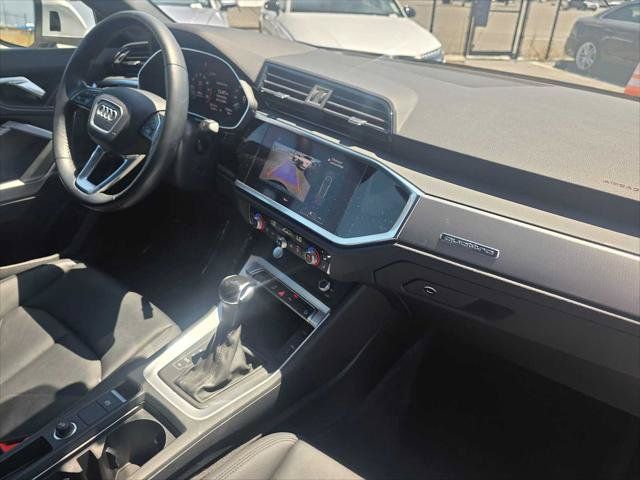 Used 2020 Audi Q3 2.0T Premium Plus w/ Premium Plus Package AWD/4WD image 11